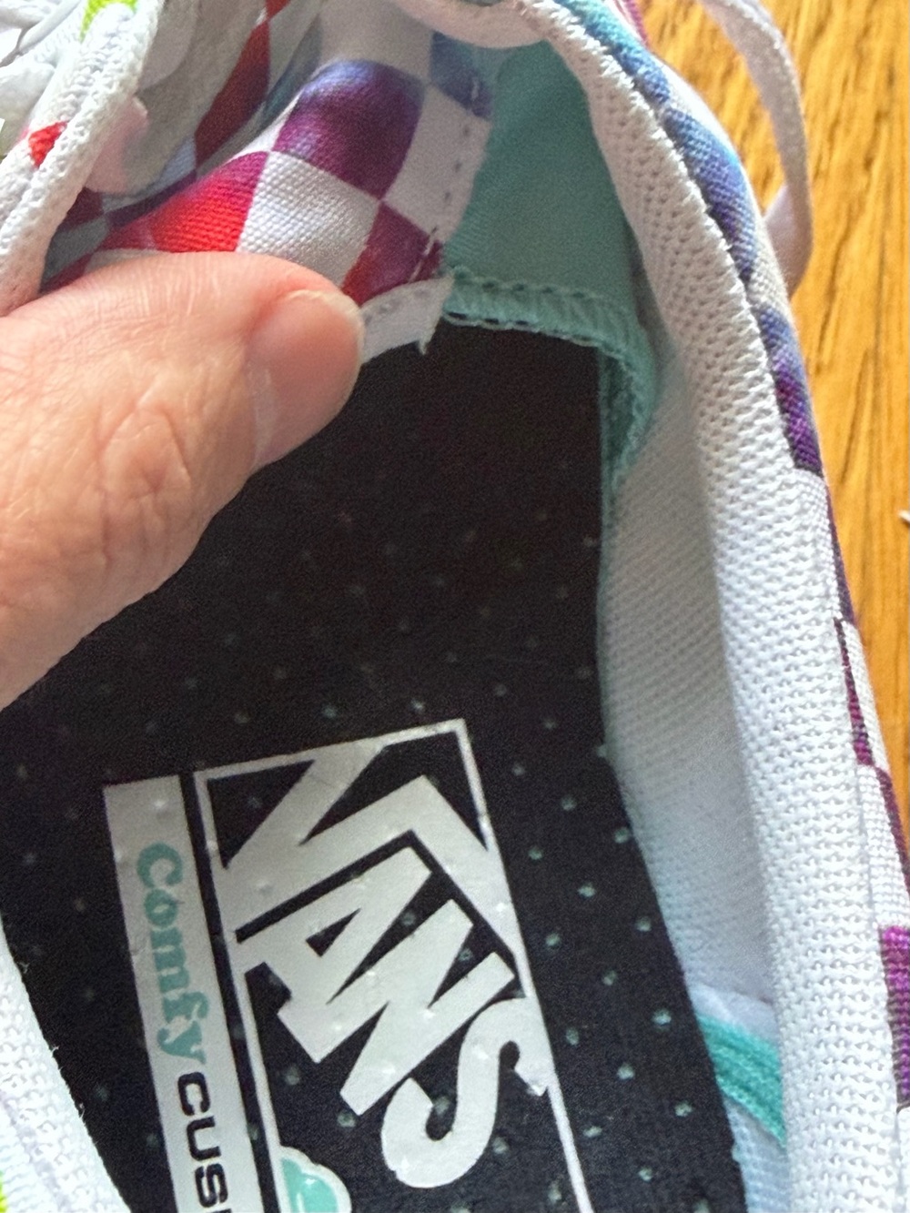 Vans Era ComfyCush Tie-Dye Checkerboard Rainbow Sneakers Women’s 7.0 Men’s 5.5 - Picture 10 of 13